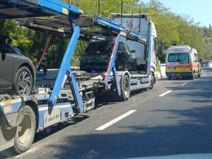 Un altro incidente sulla Siena-Firenze, fila di auto e disagi per il traffico