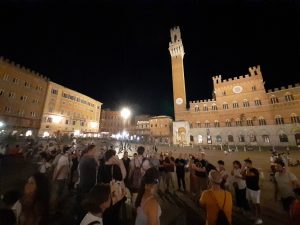 Siena: domani e venerdì via alle Scoperte, un giorno nel Medioevo tra spesa al mercato e pici