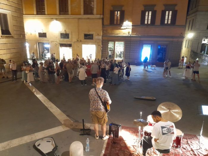 "Le Scoperte": la storia di Siena fatta spettacolo, camminando