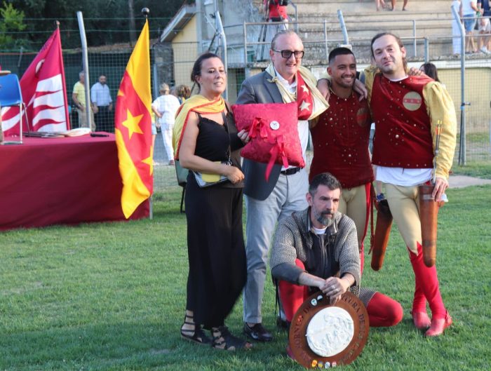 Montalcino, il quartiere Travaglio con punteggio pieno di 100 vince il 61° Torneo di Apertura delle Cacce