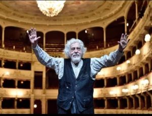 I Teatri di Siena ricordano Glauco Mauri. Sul palco il recital musicale "Madre Terra" con Grazia Di Michele