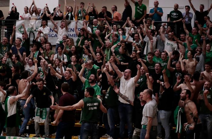 Derby Costone-Virtus al PalaEstra, Io Tifo Mens Sana: "Siamo perplessi"