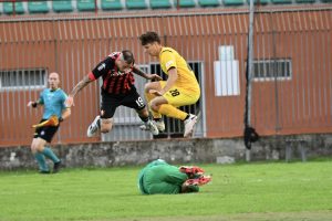 Serie C, la Pianese lotta e strappa un pari preziosissimo rimonta. A Lucca finisce 3-3