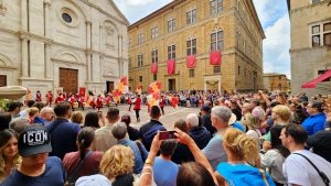 La Corsa di Pio, di Pienza, riconosciuta tra le rievocazioni storiche della Toscana