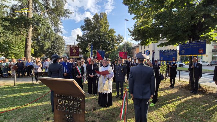 Poggibonsi, giardini pubblici di Largo Usilia intitolati alla memoria di Renato Mecacci