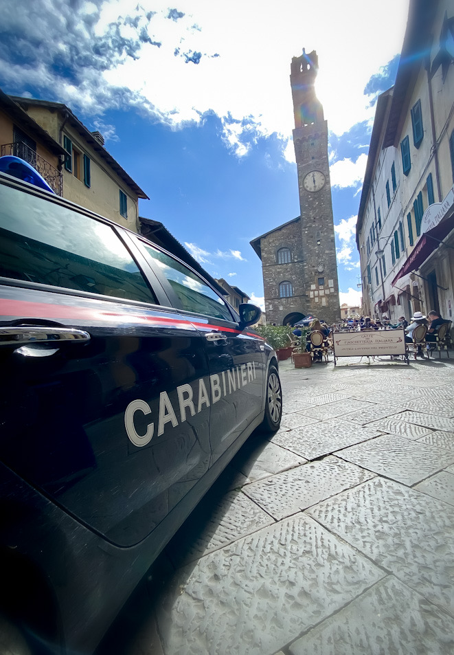 Atti persecutori, i Carabinieri di Montalcino arrestano un 20enne