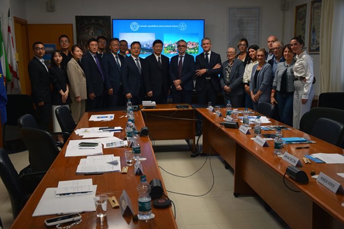 Importante delegazione cinese in visita all'ospedale le Scotte di Siena