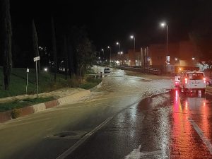 Maltempo a Siena: strade e binari allagati, case senza luce e piccoli smottamenti