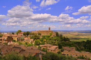 AnticaMENTEMontalcino, un viaggio nel centro storico tra storia, tradizioni e antichi mestieri