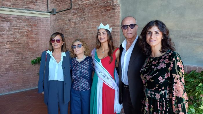 Cerimonia speciale oggi a Siena per Miss Italia Ofelia Passaponti