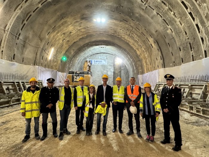 Siena-Grosseto, cade ultimo diaframma galleria Poggio Tondo. Giani: "Momento storico"