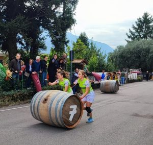 Palio Nazionale delle Botti Città del Vino: vincono Maggiora per gli uomini e Brentino Belluno nelle donne