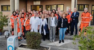 Solidarietà, casco refrigerante consegnato a Oncologia medica dell’Aou Senese