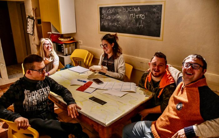 Siena, ecco le foto vincitrici del concorso "Sguardi Solidali"