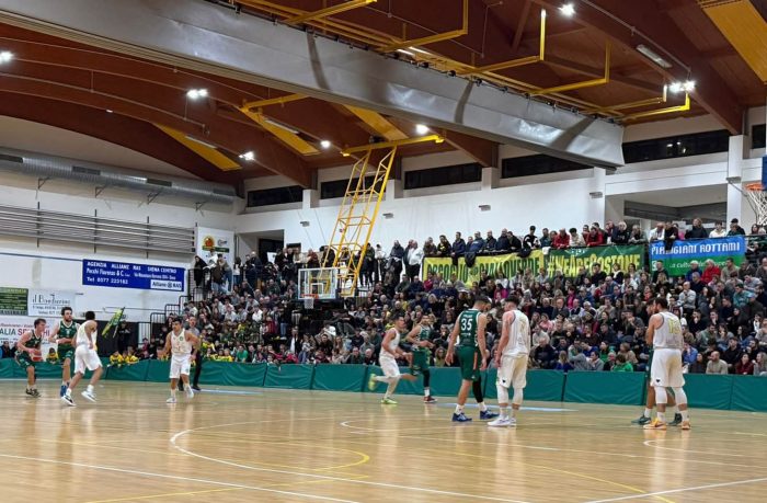 La Vismederi Costone vince il derby, Mens Sana Basketball battuta 66-58