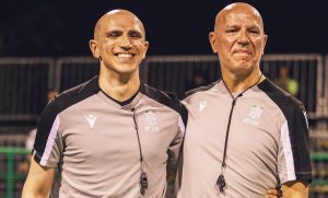 Siena, l'arbitro di basket Claudio Indrizzi va in pensione. A seguire le sue orme il figlio Matteo