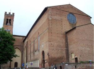 Siena, per la prima volta messa natalizia congiunta Guardia di Finanza e Carabinieri