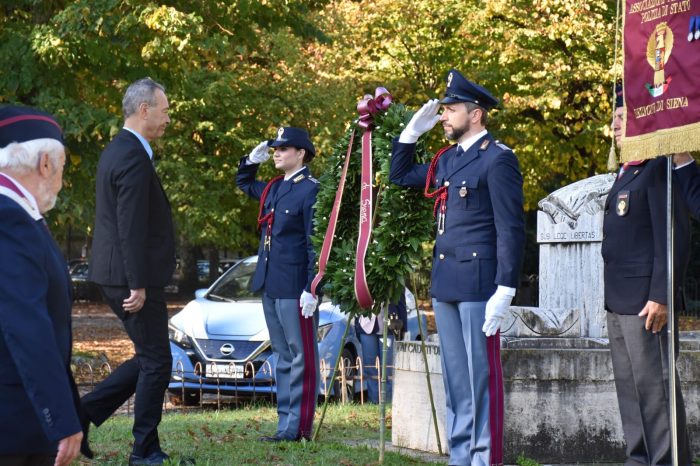 Siena, il Questore Ugo Angeloni ricorda i Caduti della Polizia