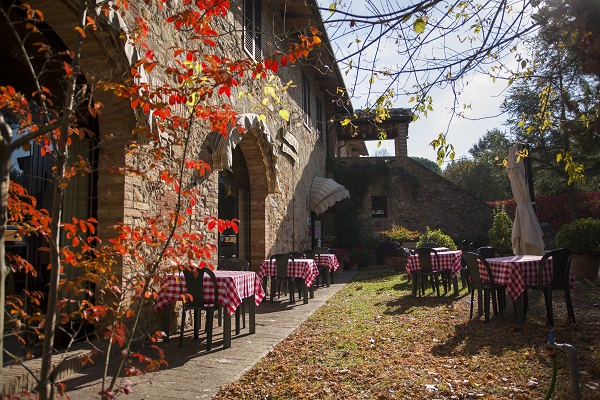 Monticiano, fine di un’era: chiude l'albergo ristorante Da Vestro