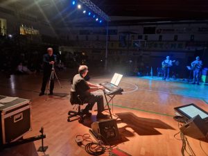 "Notte dei Santi" a Siena, sul palco la band dei sacerdoti