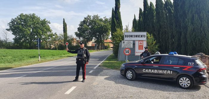 Buonconvento: si fingono carabinieri per truffare un'anziana, arrestati due giovani