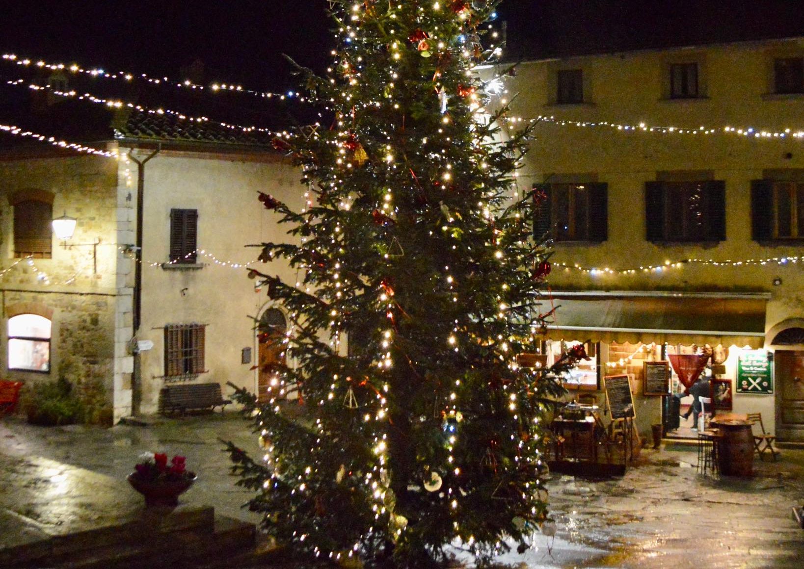 Clown e musica: il Natale a Castellina in Chianti è magico