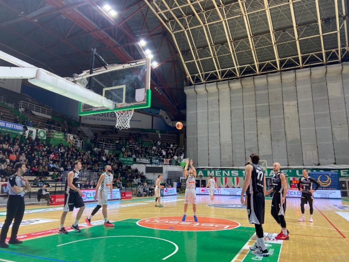 Mens Sana Basketball vittoriosa al PalaEstra: battuta Spezia 85-77