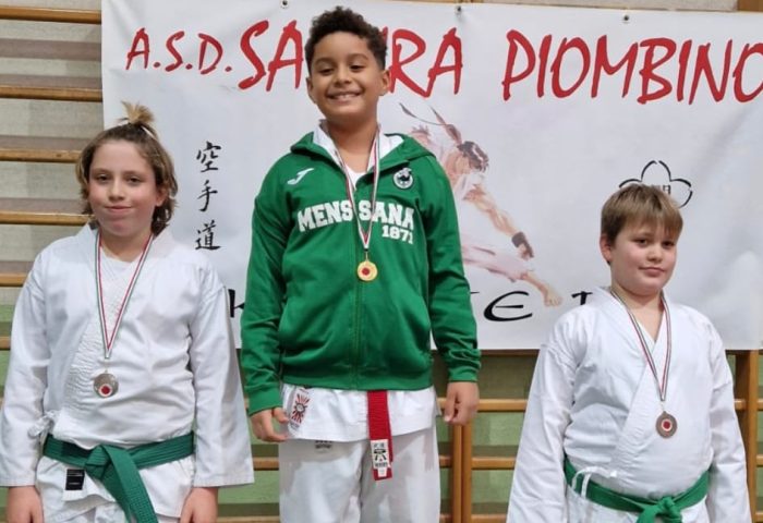 Mens Sana Karate: tris di ori e 12 medaglie conquistate al Trofeo Sakura 2024