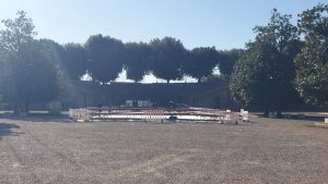 Natale a Siena, in corso i lavori per la pista di ghiaccio in Fortezza