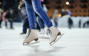 Natale a Siena, oggi apre la pista del ghiaccio in Fortezza