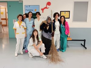 La Befana arriva nel reparto di Pediatria dell'ospedale di Nottola