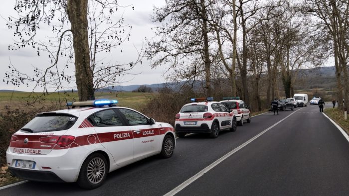 Siena, tamponamento tra due auto in Strada Cassia Nord. Traffico rallentato