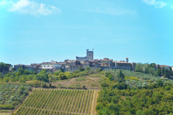 Castellina in Chianti, a piedi sulle orme della storia come omaggio al Giorno della Memoria