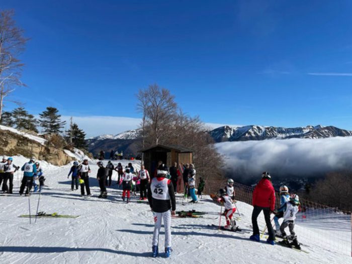 'Per Slalom e per Amore', torna all'Abetone la gara di sci tra società di contrada